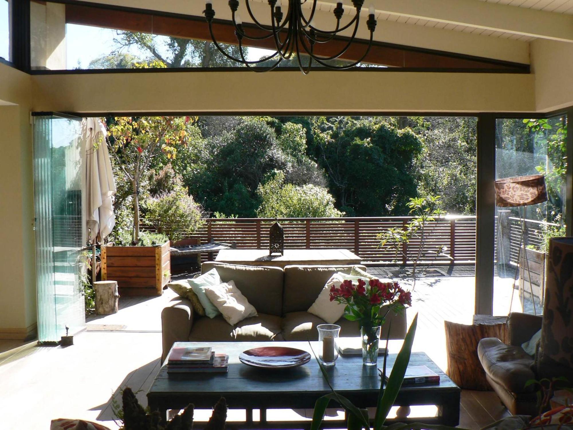 Table Mountain Villa *